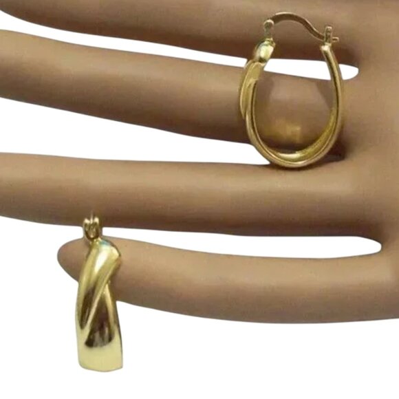 1 1/8 Inch 29mm Hoop Gold Tone Pierced Post Earrings - Picture 5 of 5